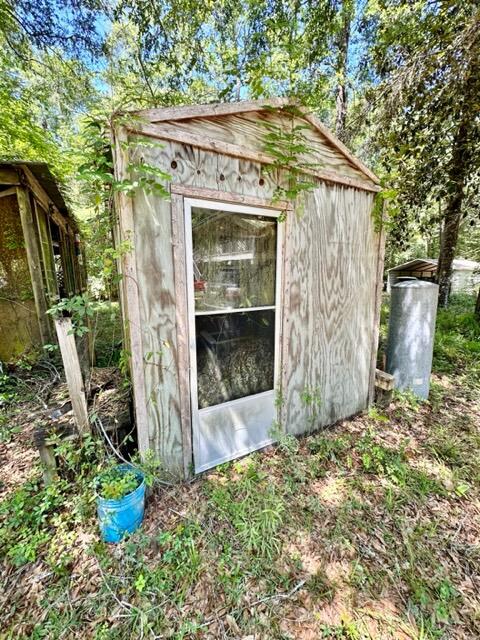 4266 Carr Road Holt, FL 32564 - Photo 17 of 28 Yard building 1