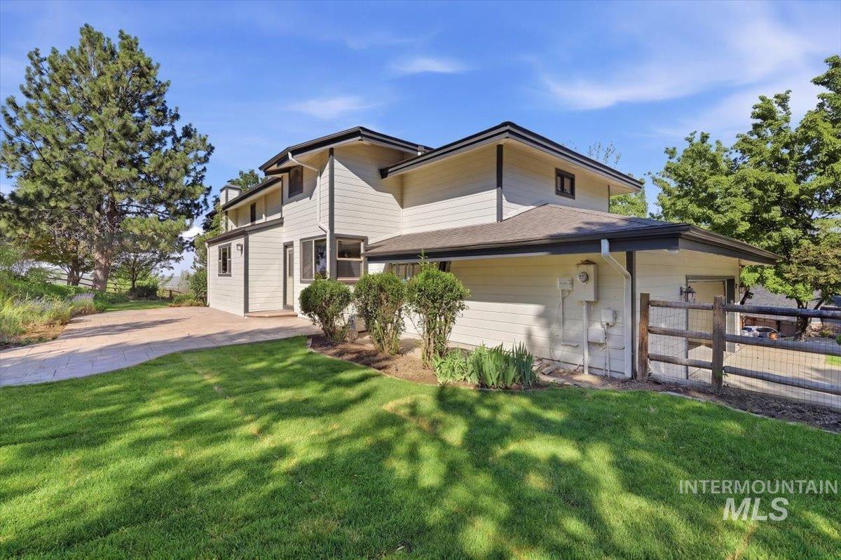 1894 South Stone Ridge Way Boise, ID 83712 - Photo 26 of 32