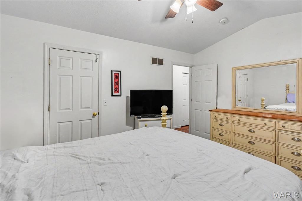 629 Locust Street Festus, MO 63028 - Photo 12 of 27