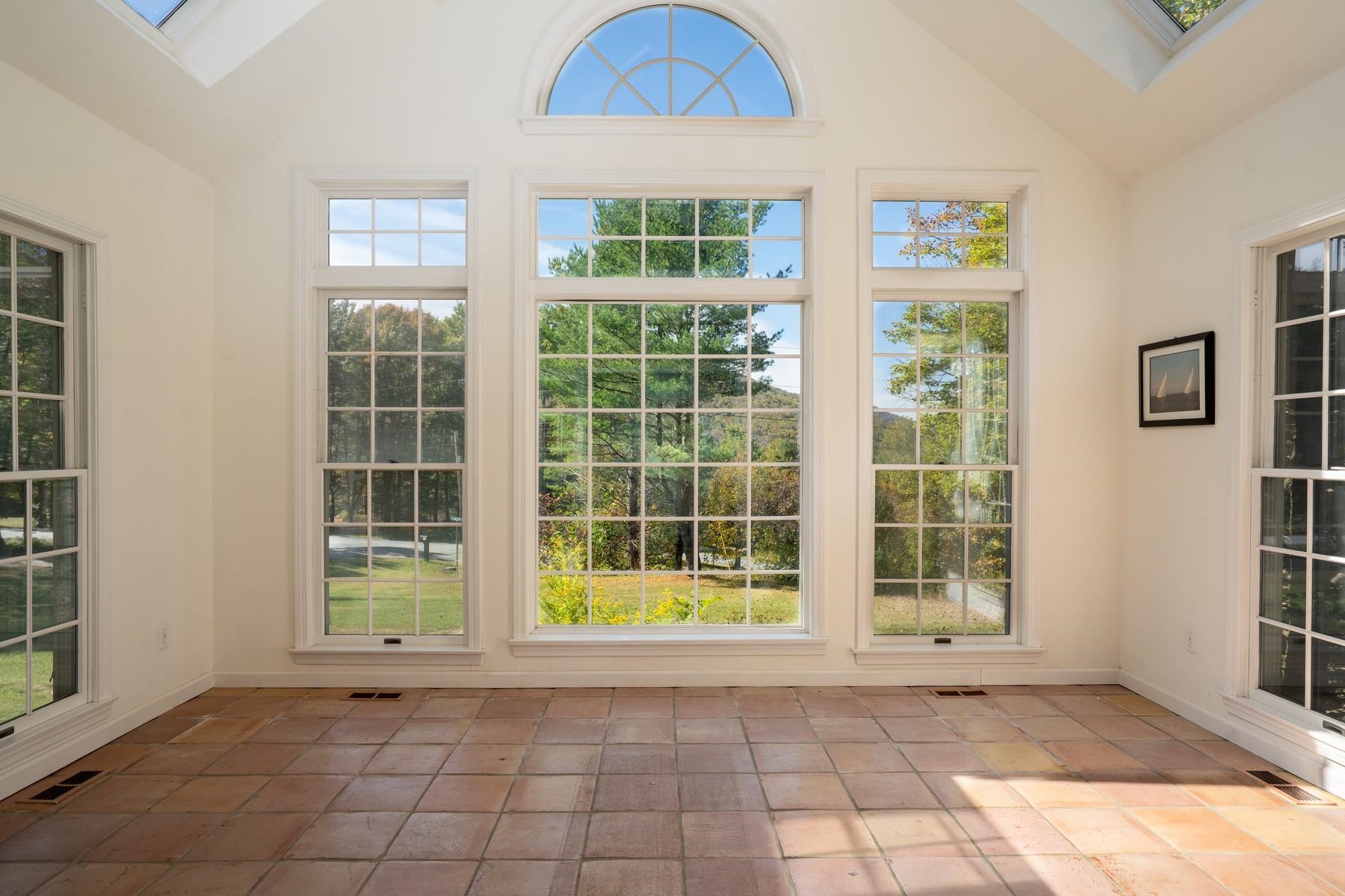 389 Wilcox Road Arlington, VT 05250 - Photo 3 of 24 Gallery Image 3