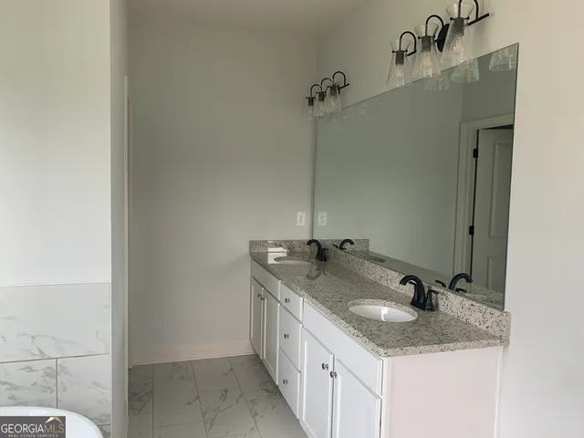 $369,900 | 204 Trellis Walk, Macon, GA 31220