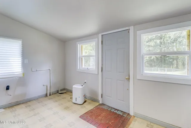 $299,000 | 1425 East McHenry Road, Perkinston, MS 39573