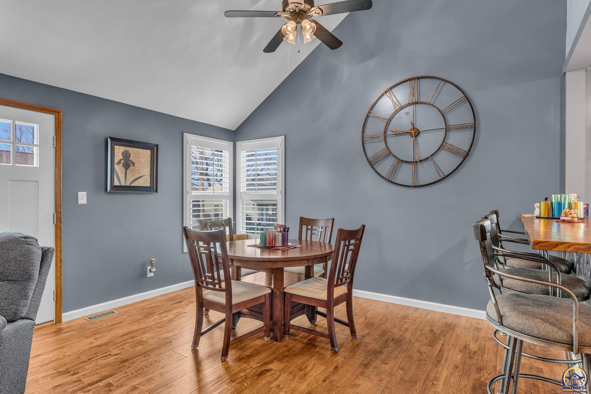 5608 Southwest 34th Terrace Topeka, KS 66614 - Photo 7 of 37