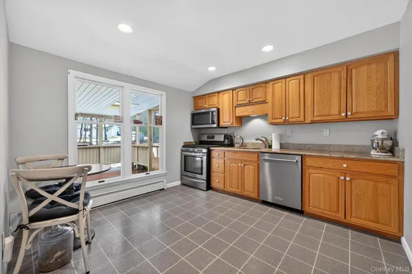 $975,000 | 9 Eros Drive, Airmont, NY 10952