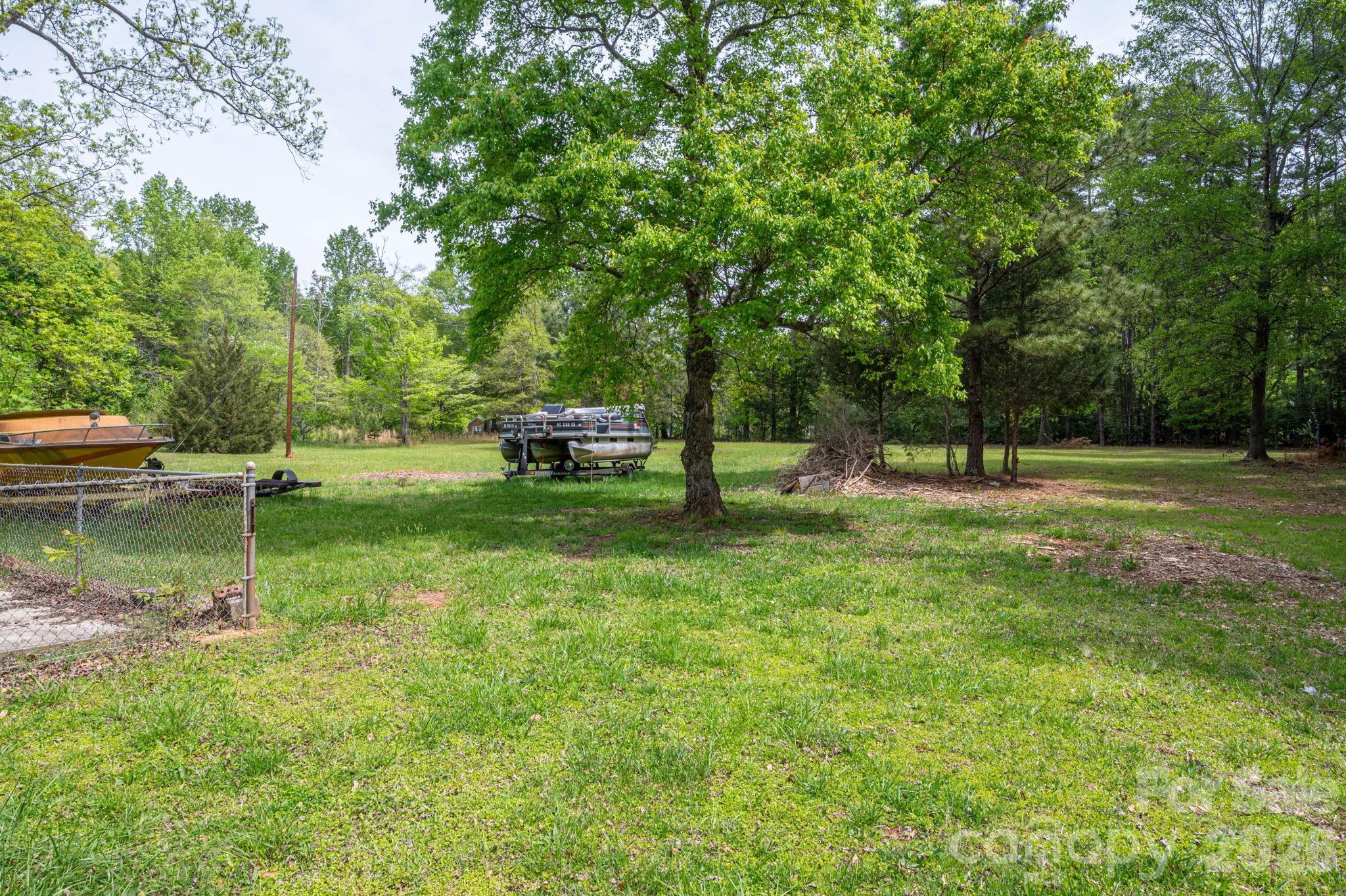 2059 South Point Road Belmont, NC 28012 - Photo 14 of 24 Gallery Image 14