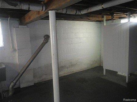 122 Walnut Street River Rouge, MI 48218 - Photo 22 of 23 022.JPG