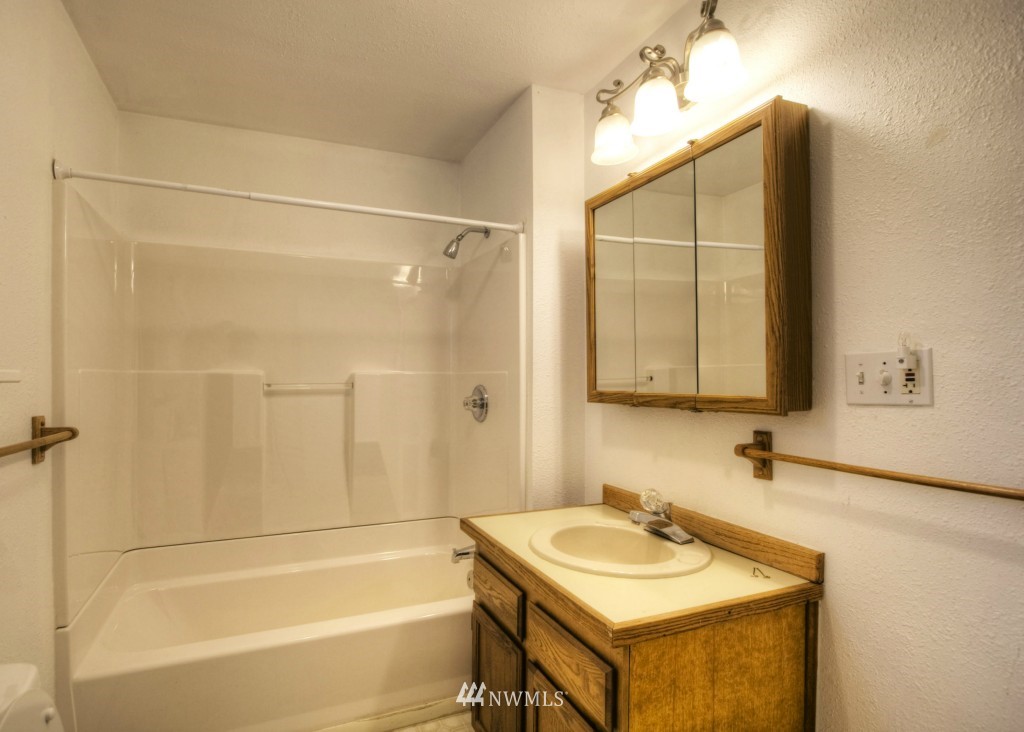 366 Kelly Road Bellingham, WA 98226 - Photo 17 of 25