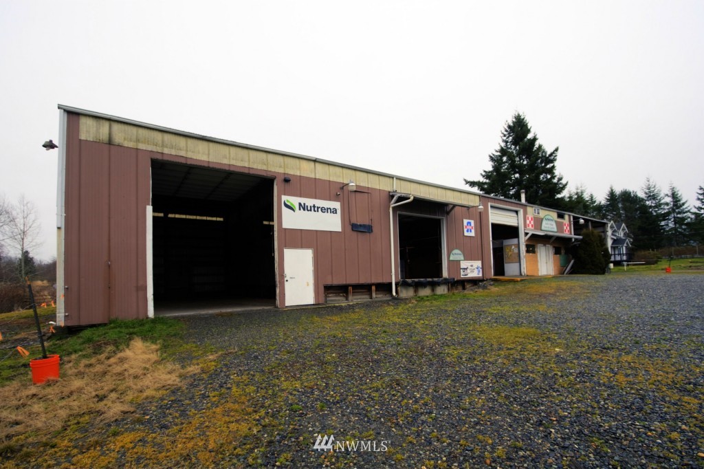 366 Kelly Road Bellingham, WA 98226 - Photo 3 of 25