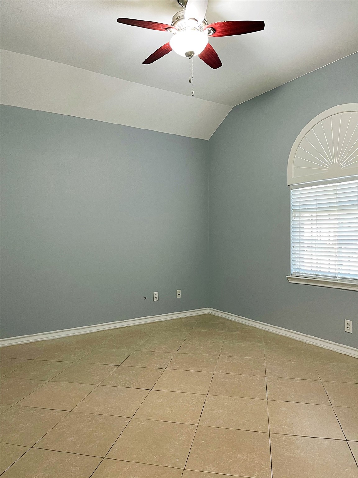 13739 Canyon Hollow Loop Houston, TX 77083 - Photo 6 of 14 a view of an empty room with a window