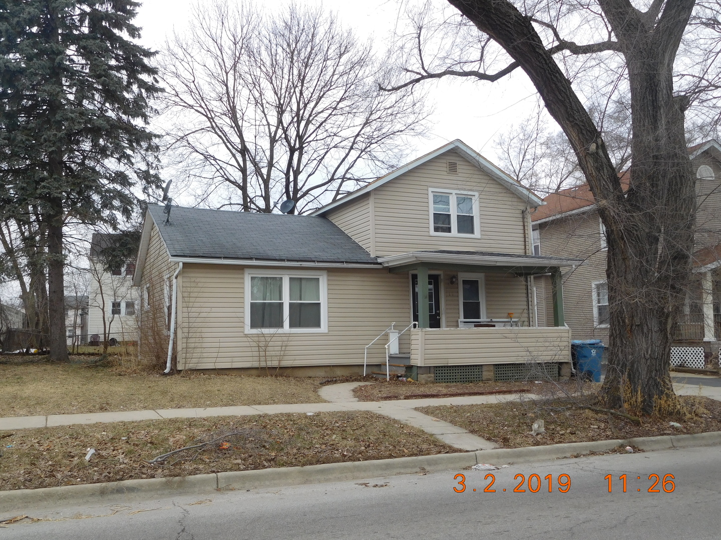 11 South Union Street Aurora, IL 60505 - Photo 1 of 7