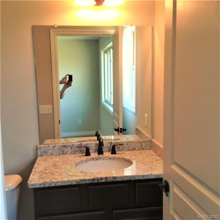 5622 Fox Ridge Drive Clarkston, MI 48348 - Photo 33 of 57