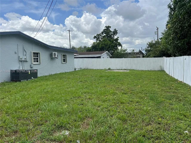 $2,650 | 19122 Northwest 36th Avenue, Miami Gardens, FL 33056