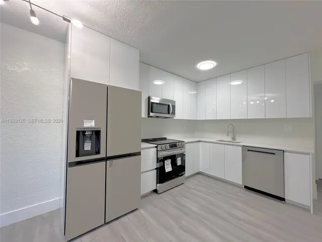 $2,650 | 19122 Northwest 36th Avenue, Miami Gardens, FL 33056