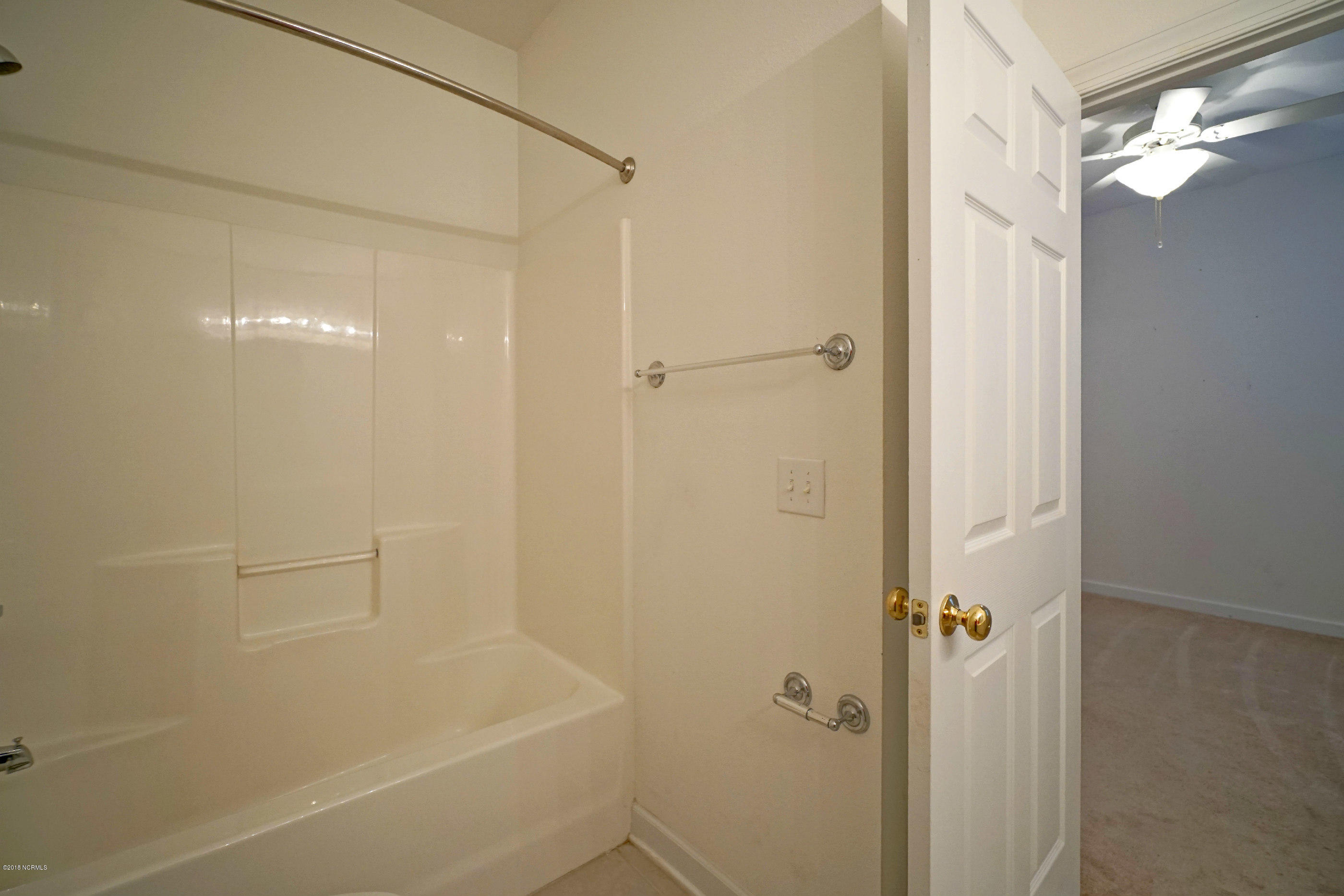 172 Clubhouse Road, Unit 2 Sunset Beach, NC 28468 - Photo 16 of 28 Full Bath1