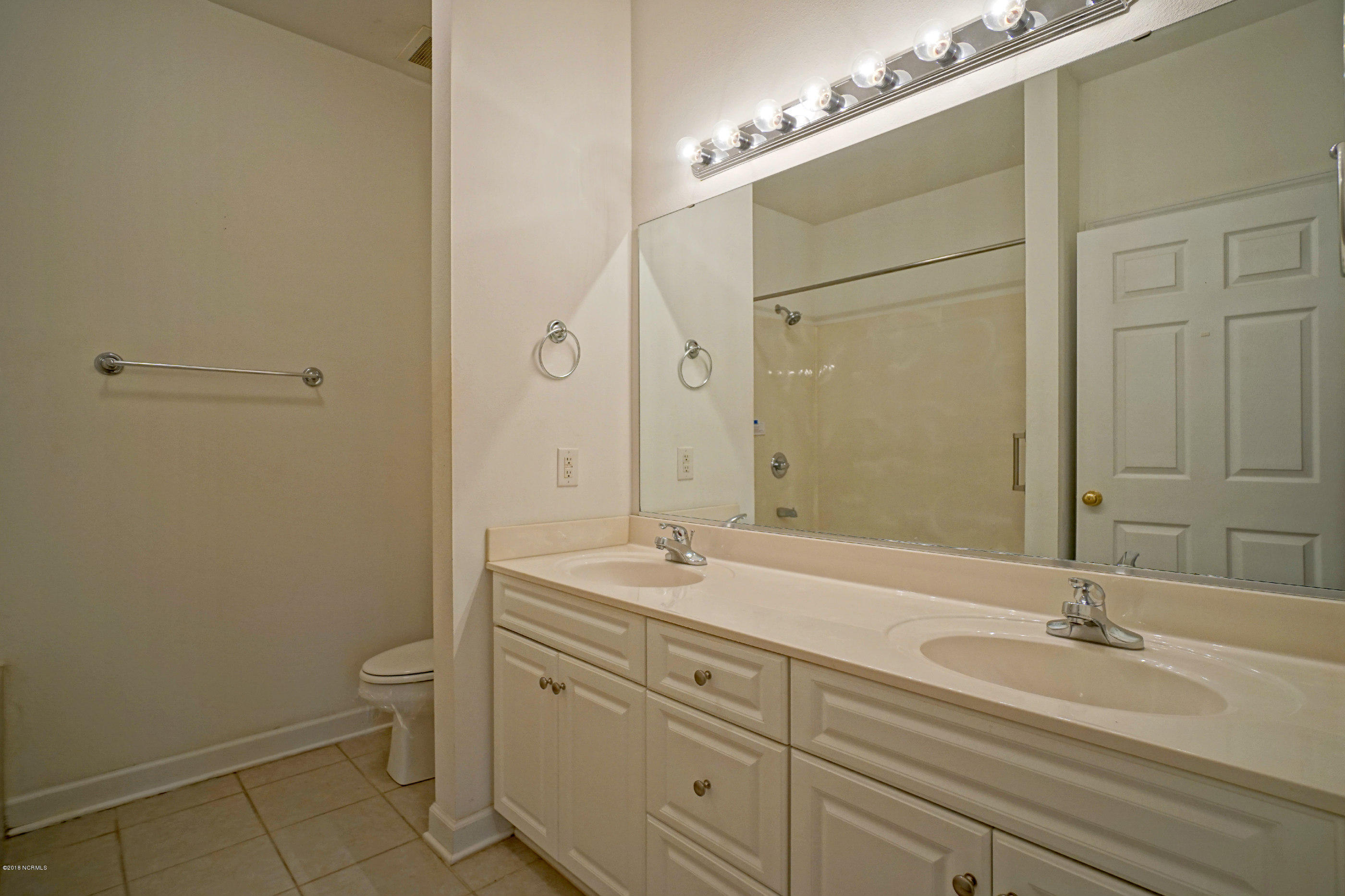 172 Clubhouse Road, Unit 2 Sunset Beach, NC 28468 - Photo 22 of 28 Full Bath3