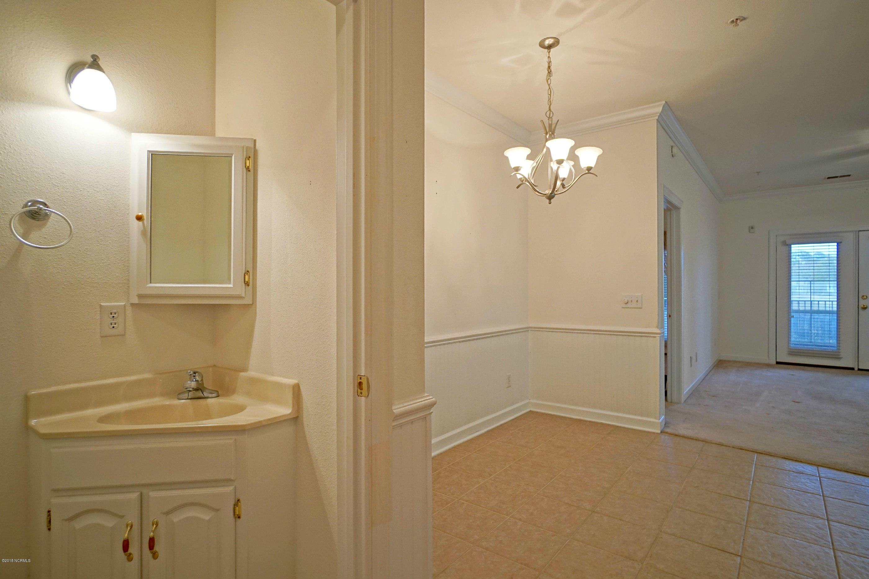 172 Clubhouse Road, Unit 2 Sunset Beach, NC 28468 - Photo 10 of 28 Halfbath 1