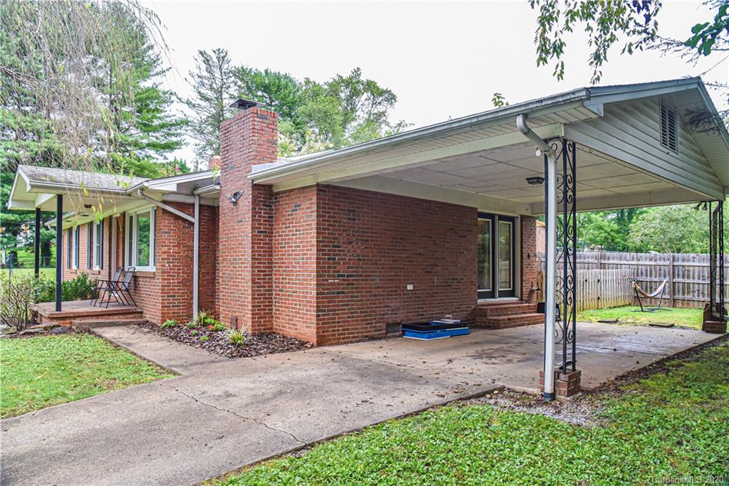 18 Long Cove Road Candler, NC 28715 - Photo 3 of 20 Gallery Image 3