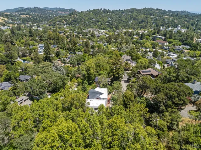 $1,595,000 | 745 Redwood Road, San Anselmo, CA 94960