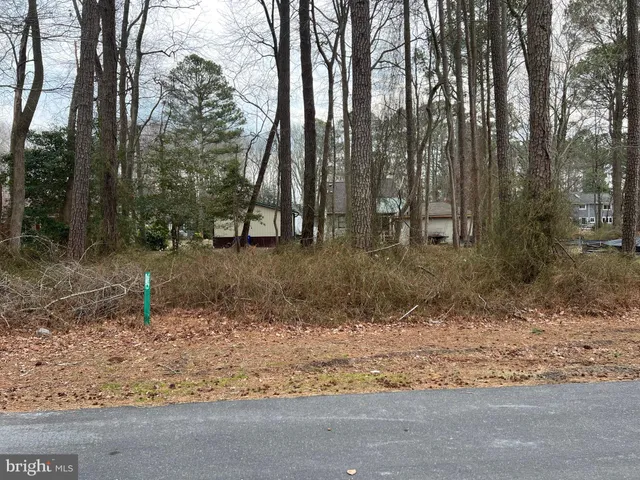 $159,900 | 17 Kent Avenue, Ocean View, DE 19970