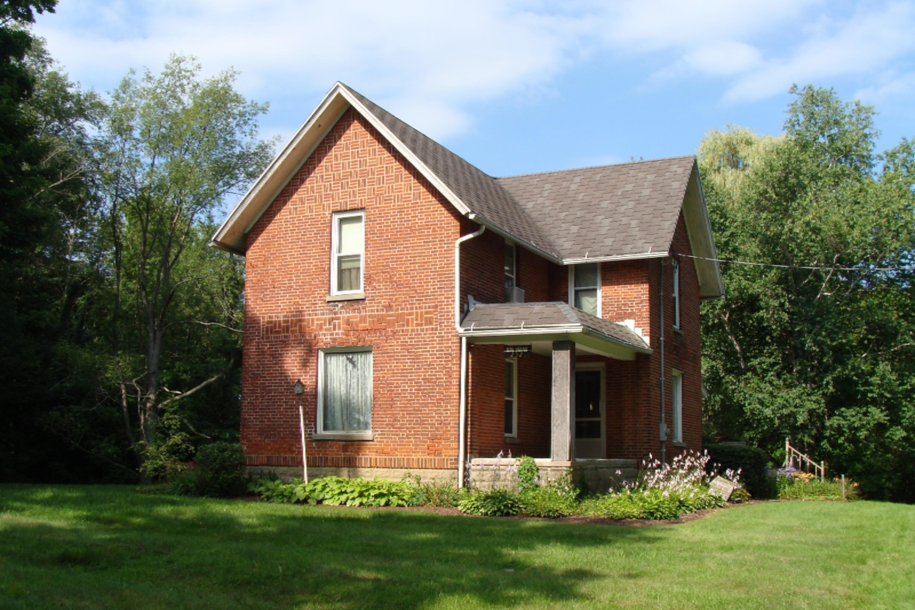 252 Clizbe Road Quincy, MI 49082 - Photo 1 of 20 DSC01173