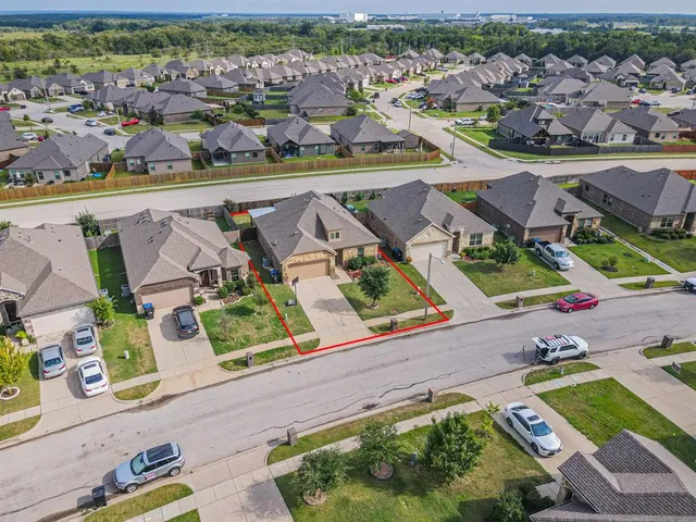 $2,100 | 627 Redwood Drive, Greenville, TX 75402