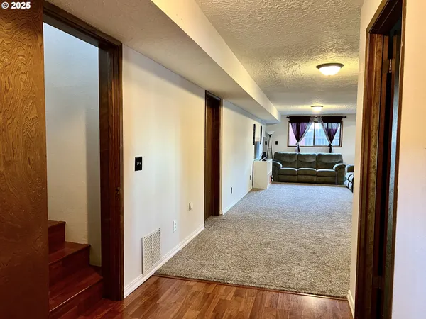 $470,000 | 315 West D Street, Rainier, OR 97048