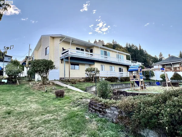 $470,000 | 315 West D Street, Rainier, OR 97048