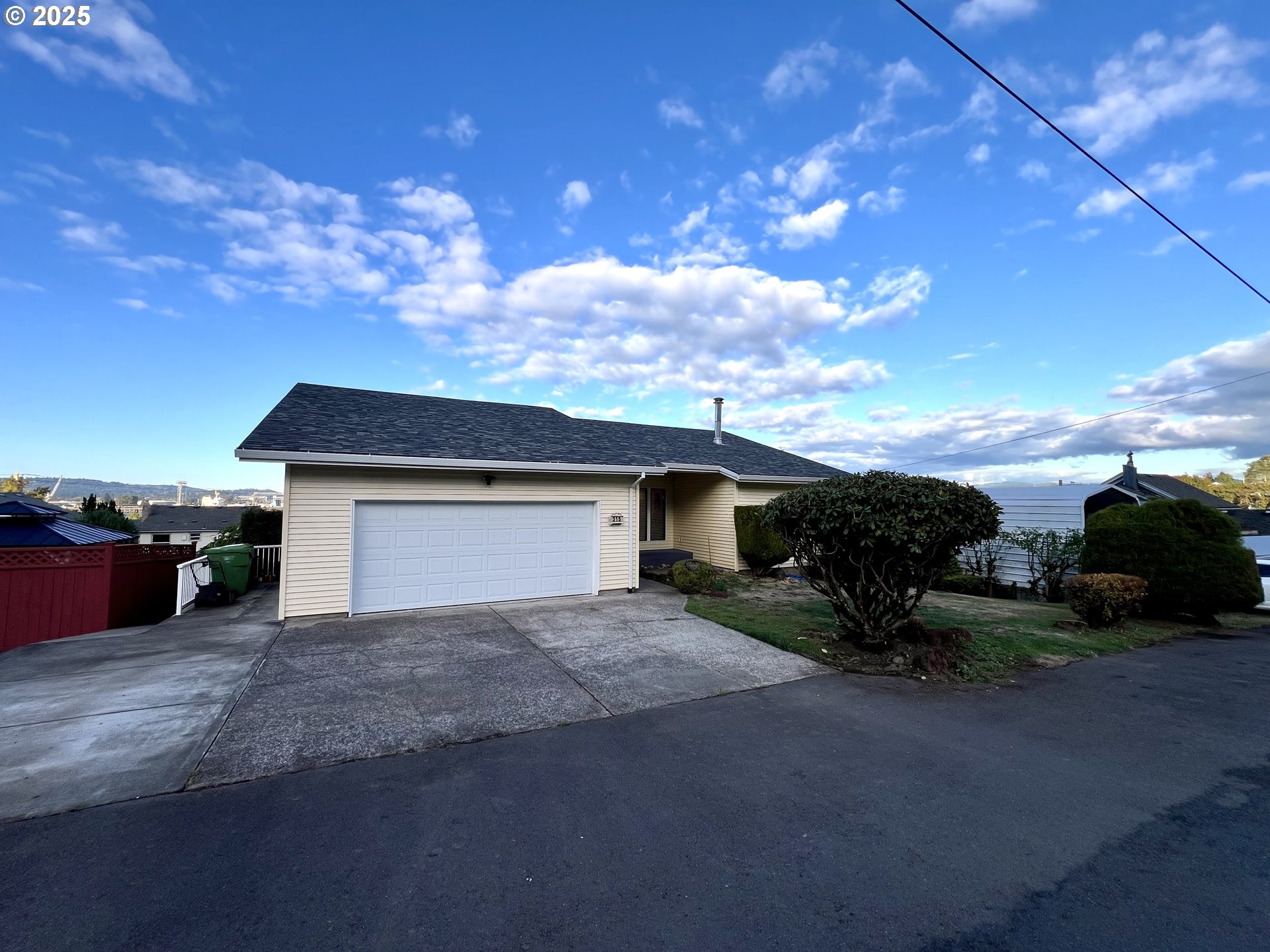 315 West D Street Rainier, OR 97048 - Photo 3 of 34