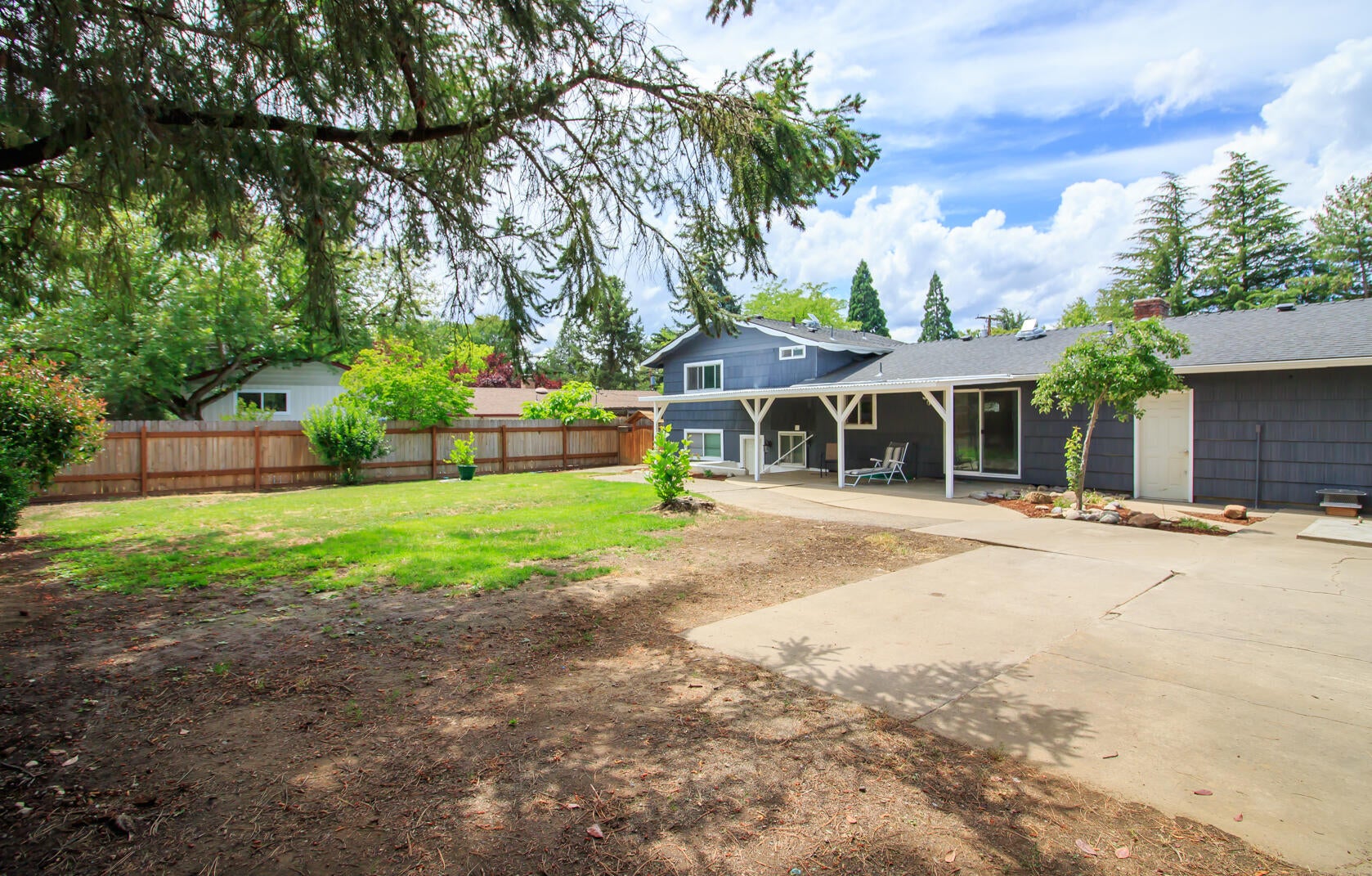1913 Crestbrook Road Medford, OR 97504 - Photo 29 of 36 29