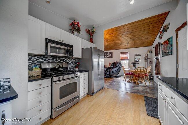 6555 East Pine Road Coeur D'Alene, ID 83814 - Photo 3 of 31 031_bb193557-31_352