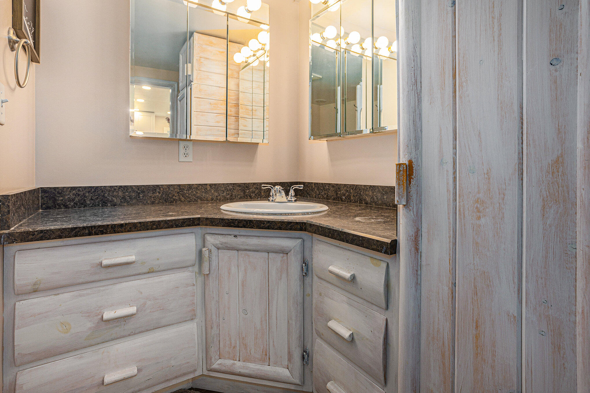 27073 Marvin Road Centreville, MI 49032 - Photo 13 of 18 012_581a4469
