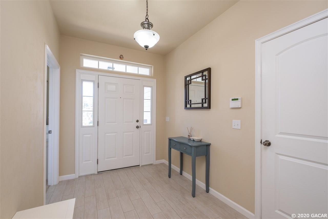 9876 Northwest 17th Road Gainesville, FL 32606 - Photo 2 of 24 Foyer