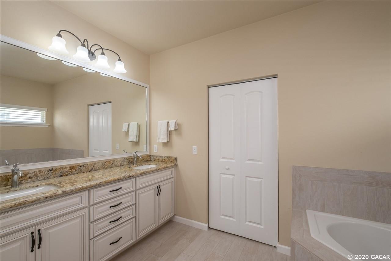 9876 Northwest 17th Road Gainesville, FL 32606 - Photo 10 of 24 Master Bath