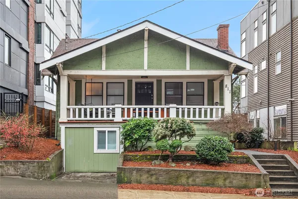 $1,379,000 | 811 Northeast 66th Street, Seattle, WA 98115
