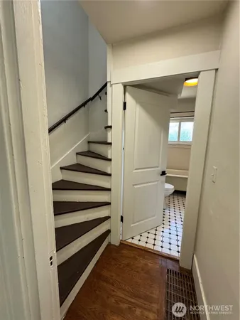 $1,379,000 | 811 Northeast 66th Street, Seattle, WA 98115