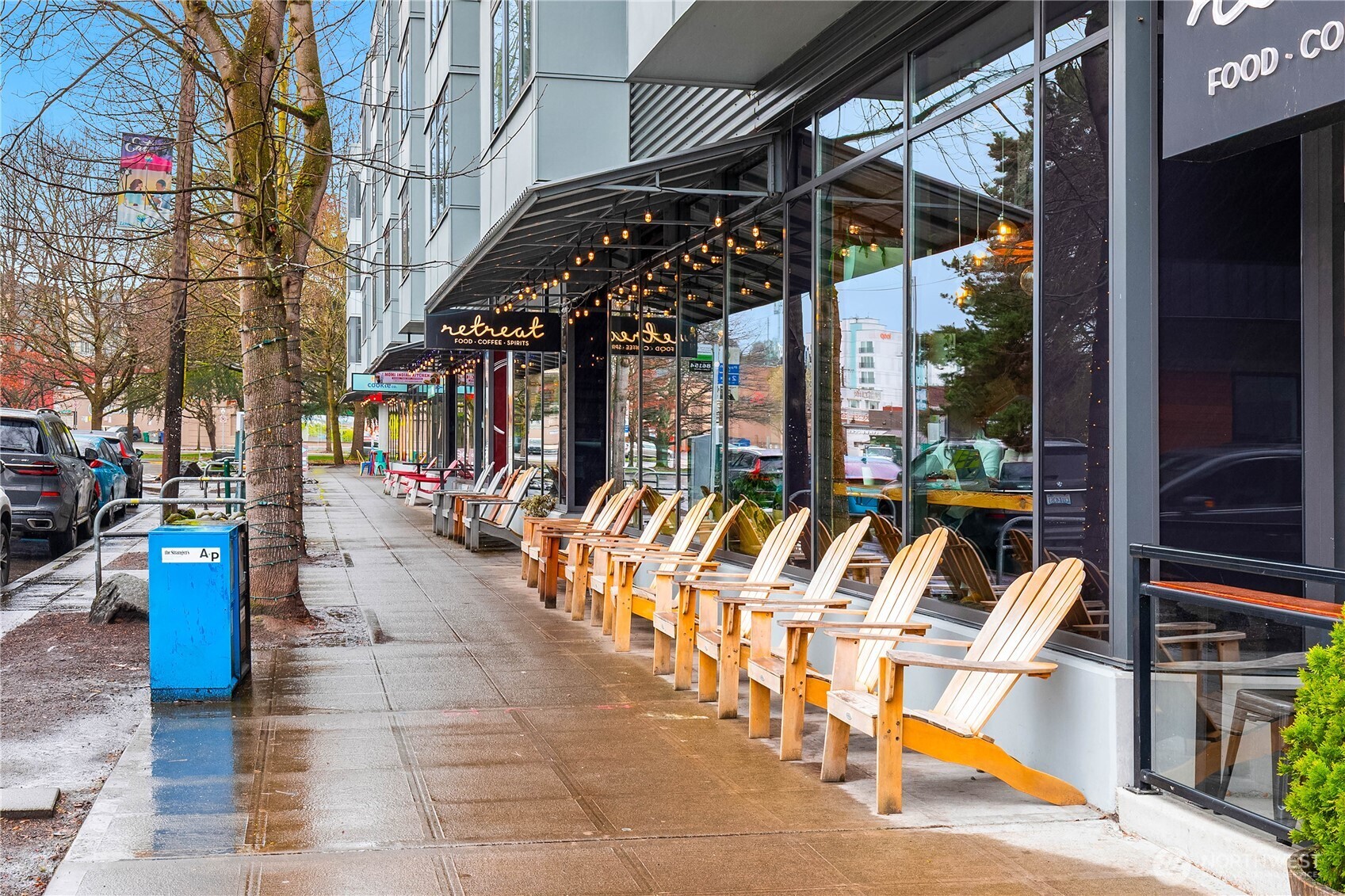 811 Northeast 66th Street Seattle, WA 98115 - Photo 35 of 36 an outdoor space with seating