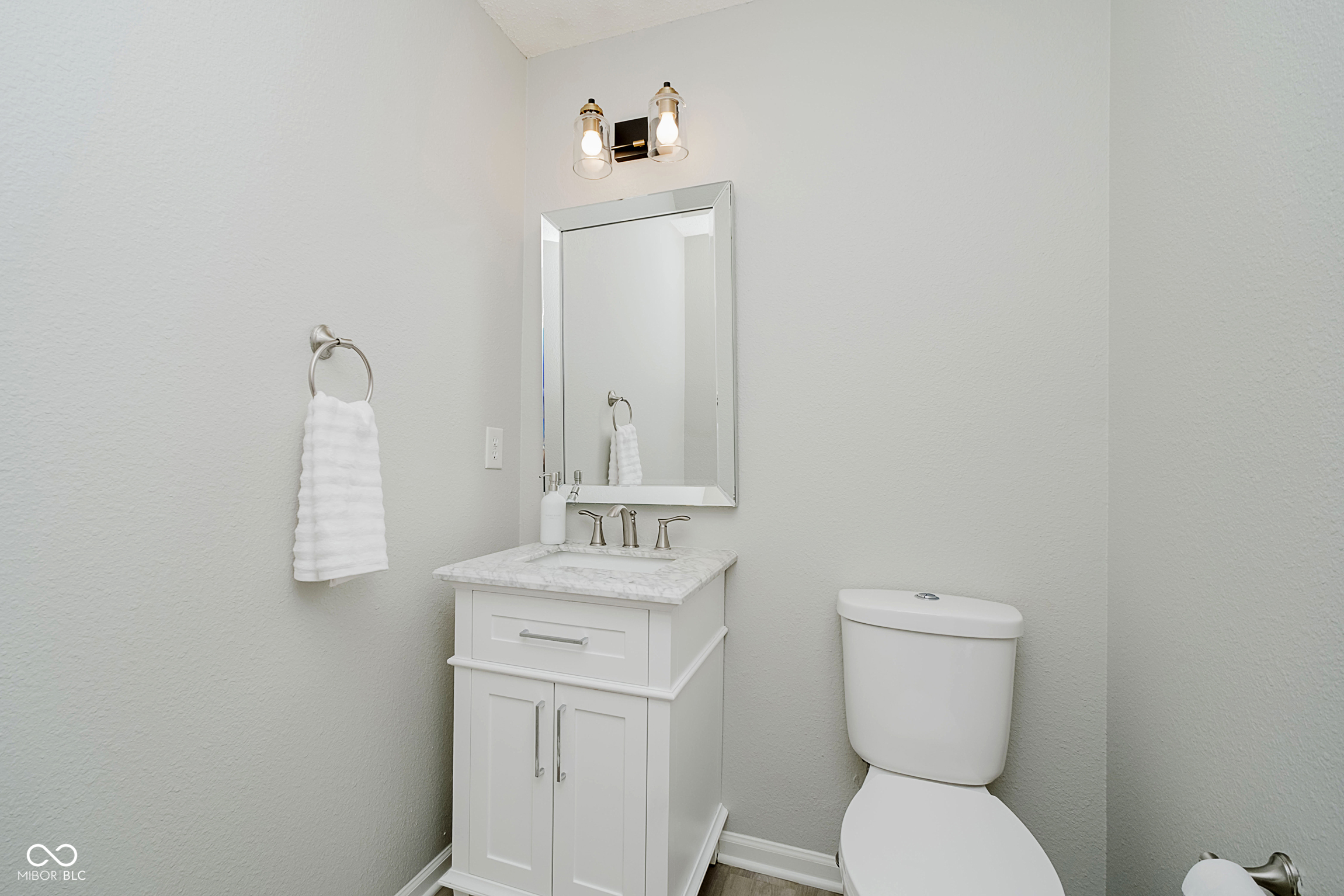 12253 Rambling Road Fishers, IN 46037 - Photo 7 of 32 Gallery Image 7