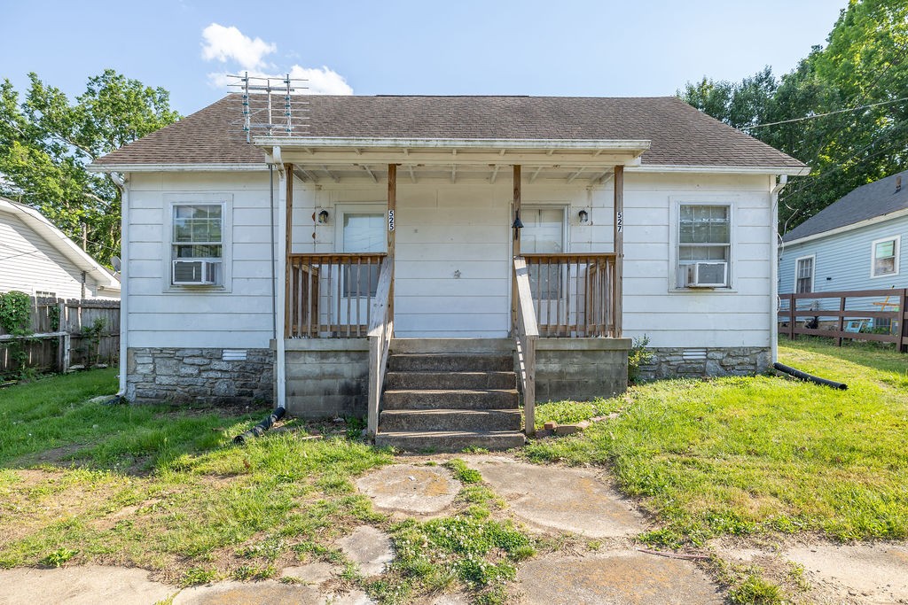 525 Maple Street Lewisburg, TN 37091 - Photo 1 of 36