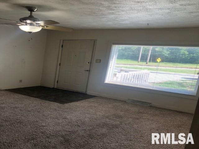 2361 Cincinnati Avenue Springfield, IL 62702 - Photo 3 of 14