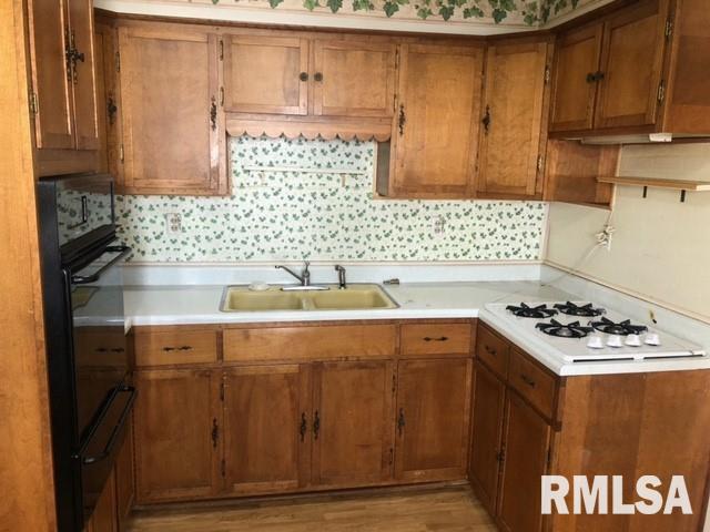 2361 Cincinnati Avenue Springfield, IL 62702 - Photo 7 of 14