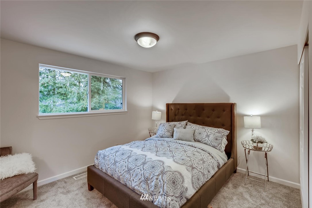 4434 Northeast 23rd Court Renton, WA 98059 - Photo 11 of 25 Gallery Image 11