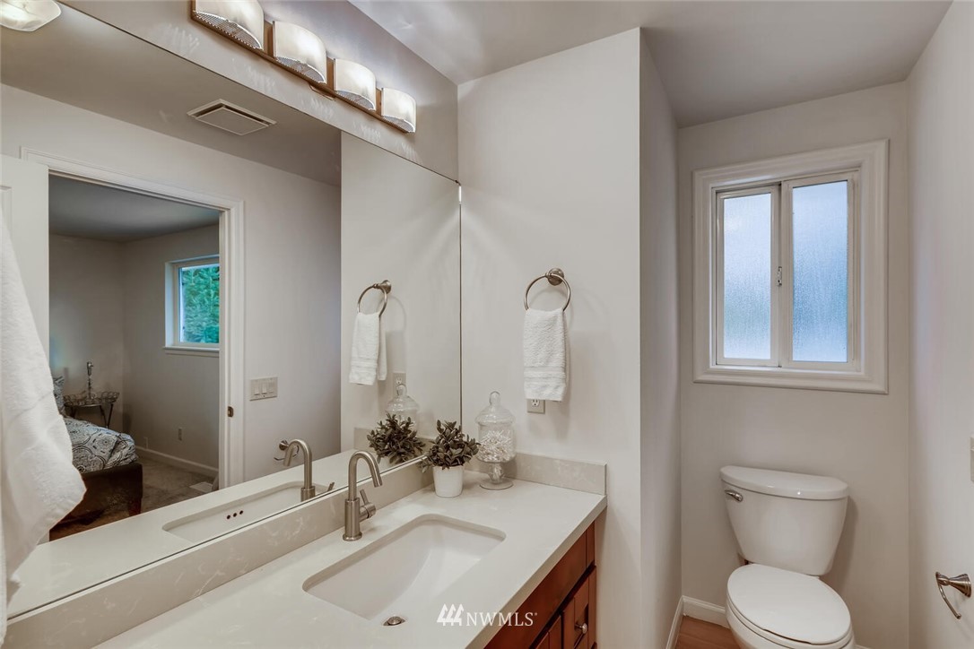 4434 Northeast 23rd Court Renton, WA 98059 - Photo 14 of 25 Gallery Image 14
