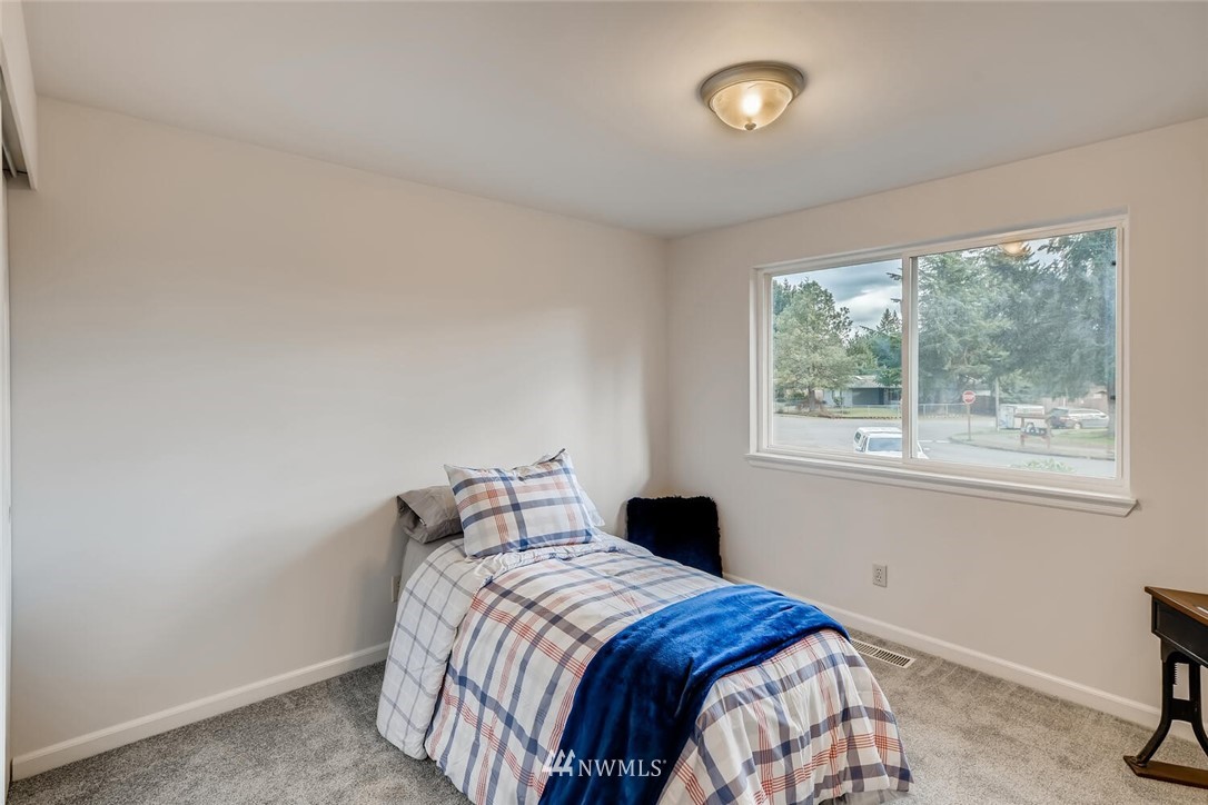 4434 Northeast 23rd Court Renton, WA 98059 - Photo 15 of 25 Gallery Image 15