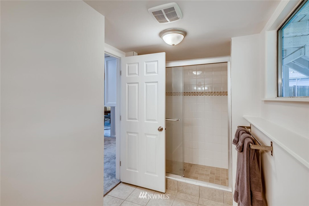 4434 Northeast 23rd Court Renton, WA 98059 - Photo 21 of 25 Gallery Image 21