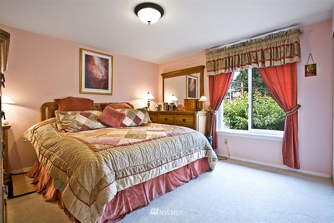 555 Walnut Street, Unit 13 Edmonds, WA 98020 - Photo 10 of 15 Gallery Image 10