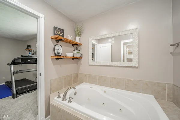 $479,900 | 6278 South Cabriolet Way, Pendleton, IN 46064
