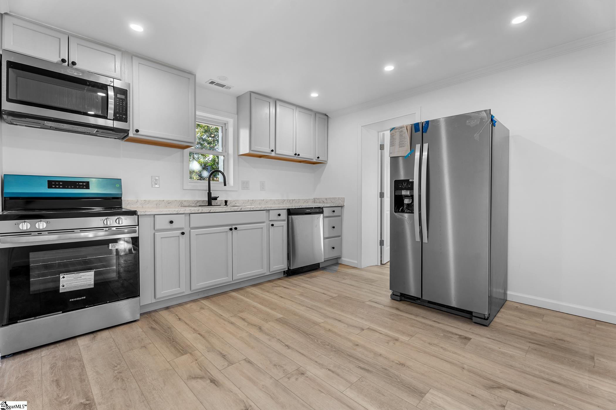 103 Copeland Street Clinton, SC 29325 - Photo 15 of 22