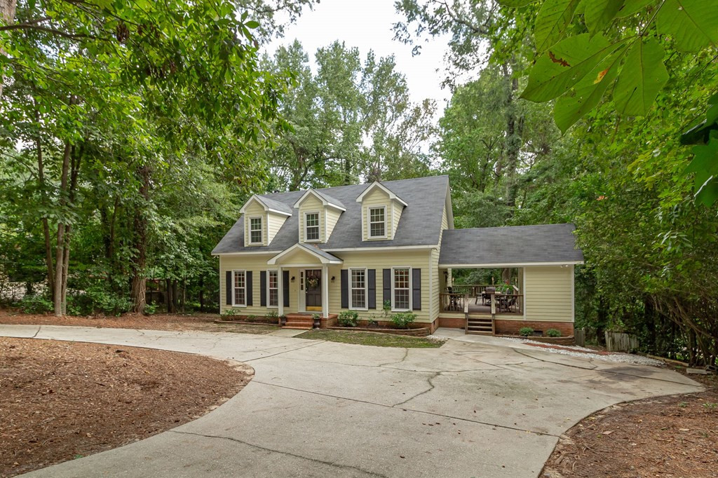 3208 Wheeler Road Augusta, GA 30909 - Photo 3 of 32 Extra parking pad