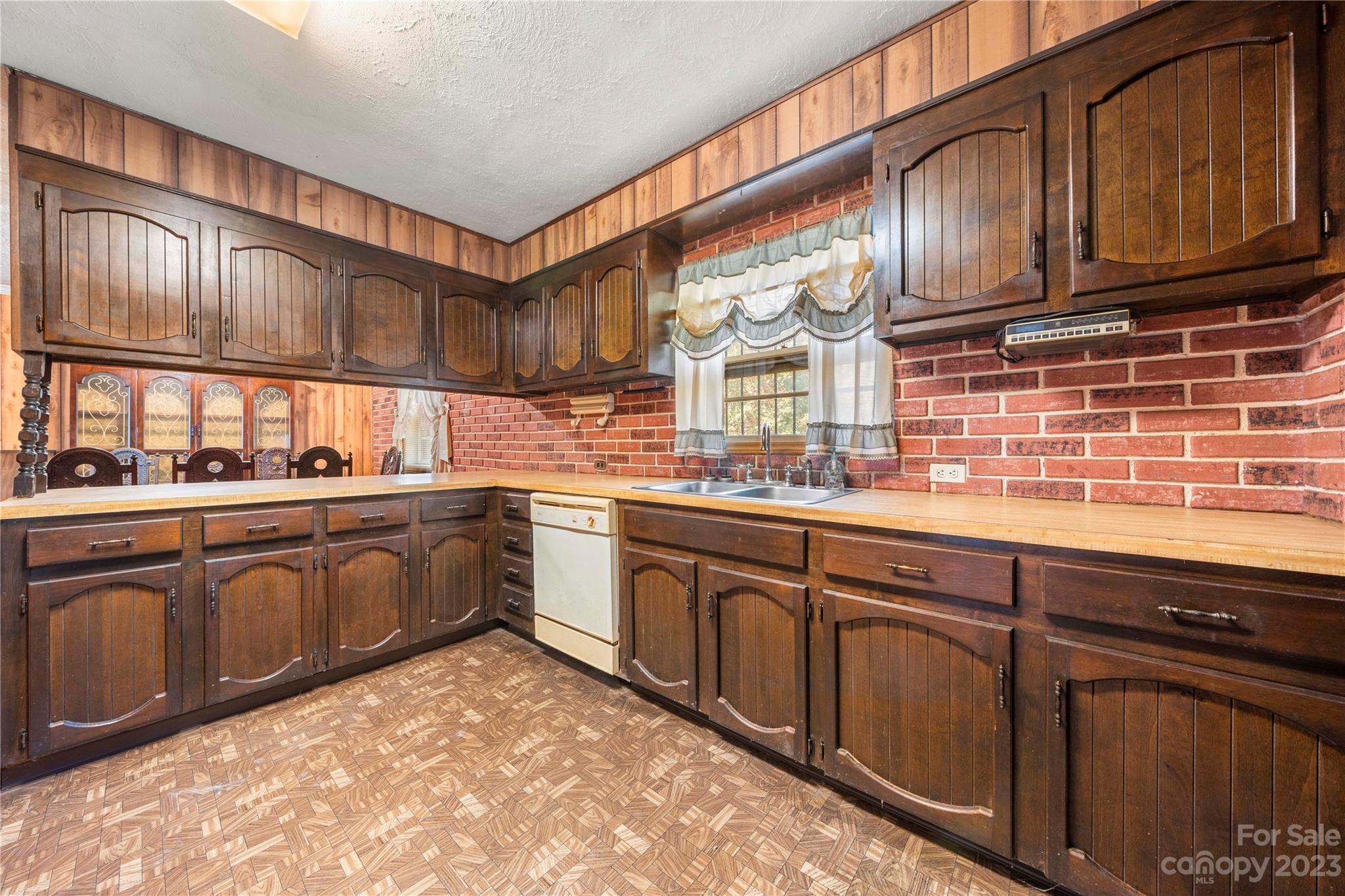 360 Pinnacle Road Kings Mountain, NC 28086 - Photo 11 of 22 Gallery Image 11