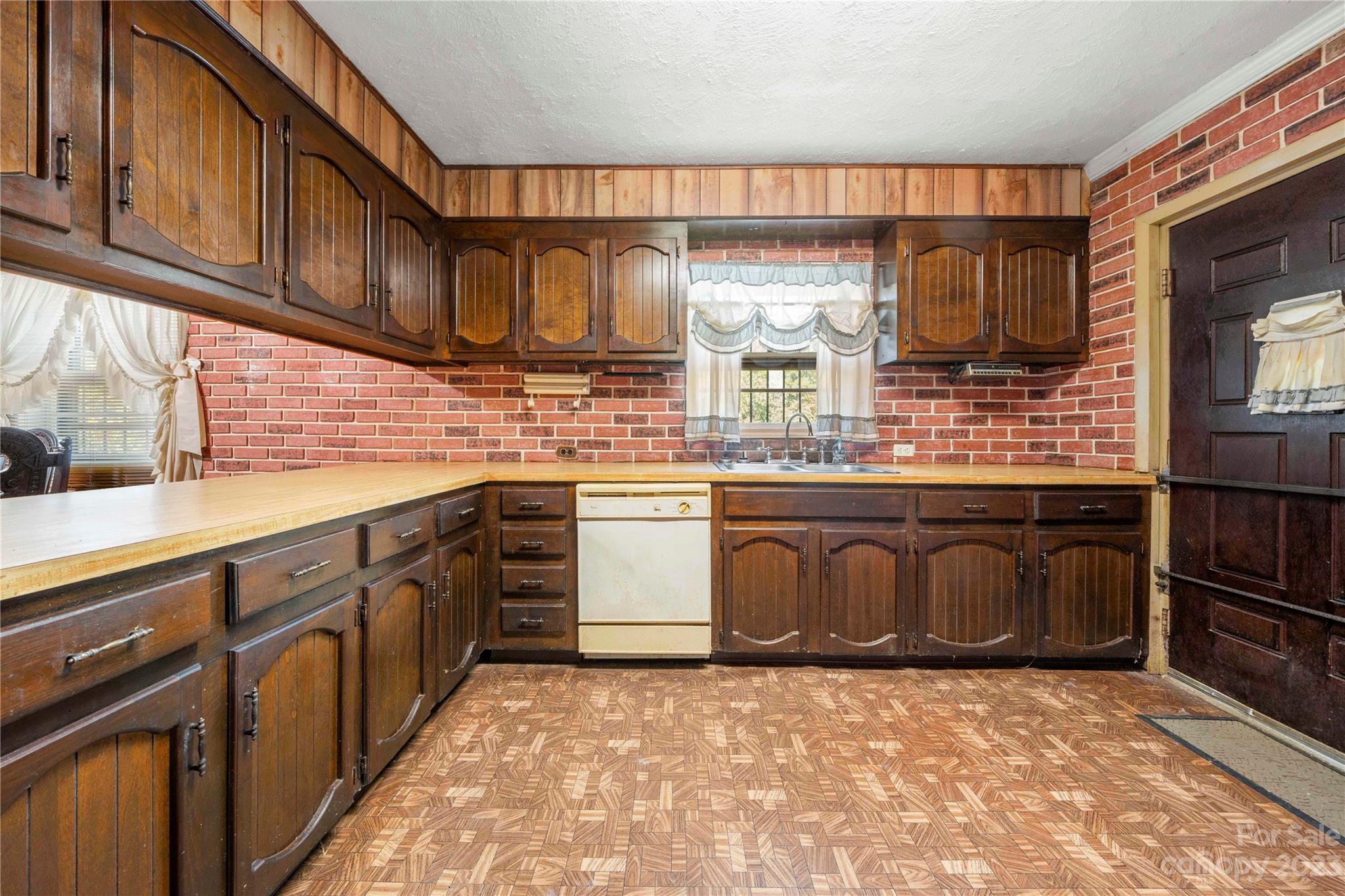 360 Pinnacle Road Kings Mountain, NC 28086 - Photo 10 of 22 Gallery Image 10